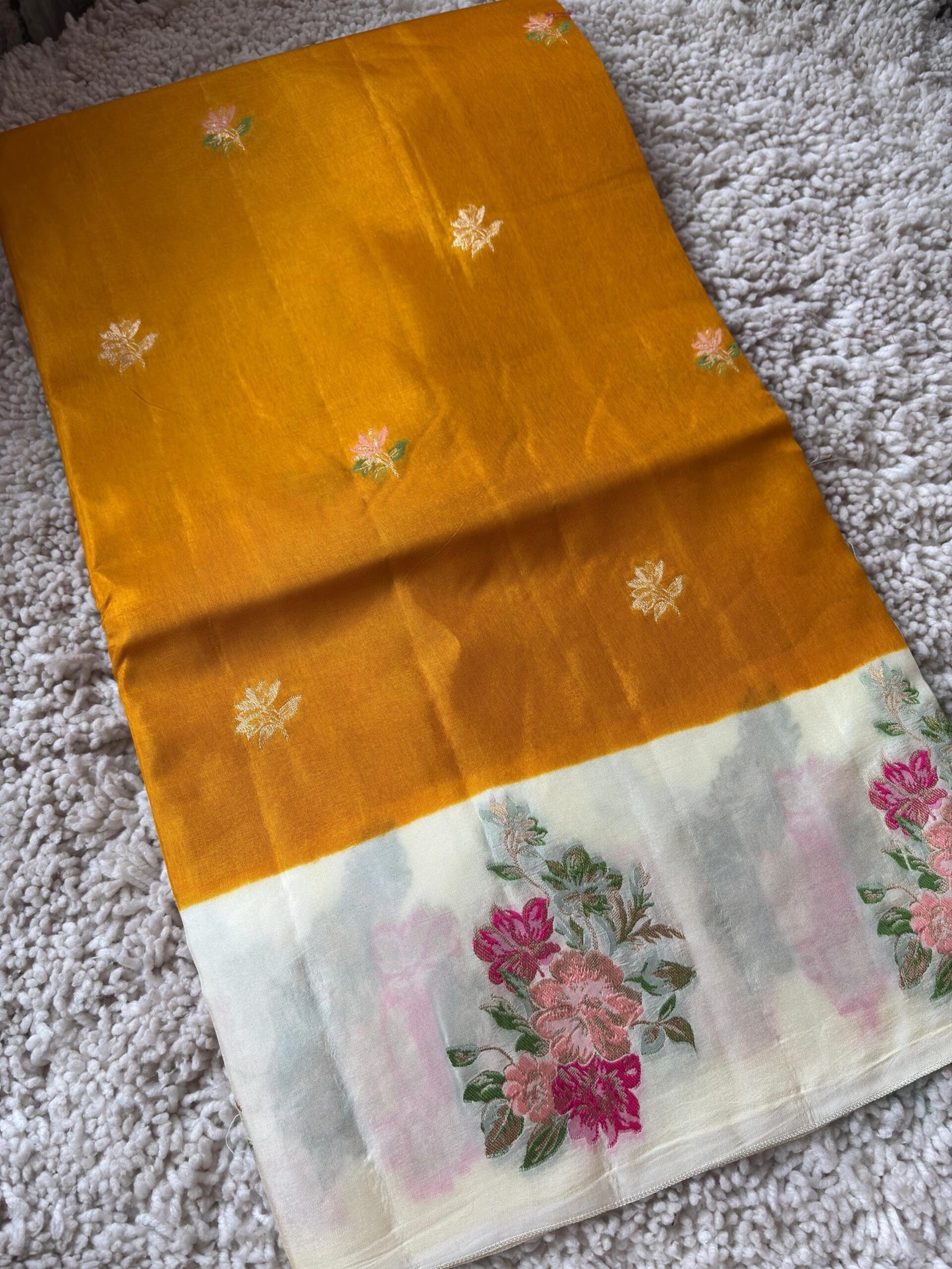 Munga Soft Silk Saree
