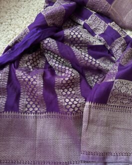 Chinnon  Georgette Saree In Checks Pattern