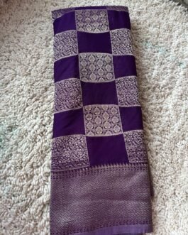 Chinnon  Georgette Saree In Checks Pattern