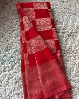 Chinnon  Georgette Saree In Checks Pattern